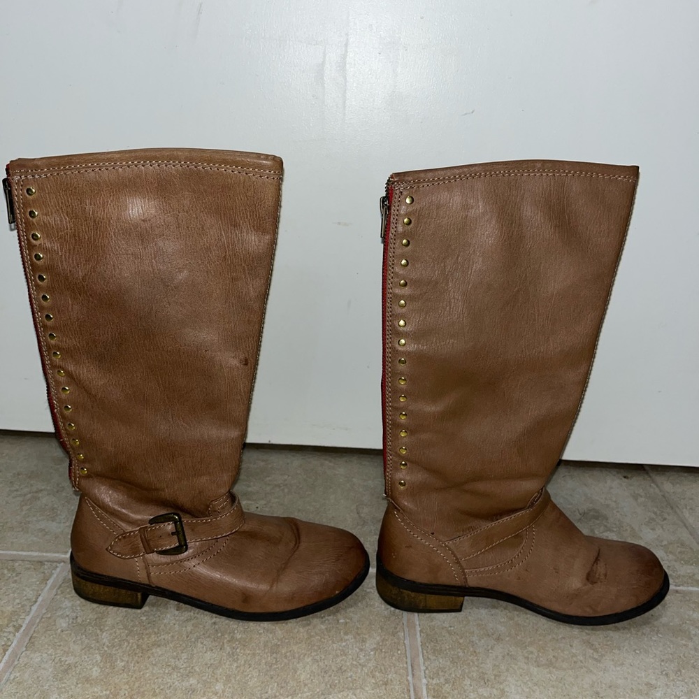 Cute Midrise Boots